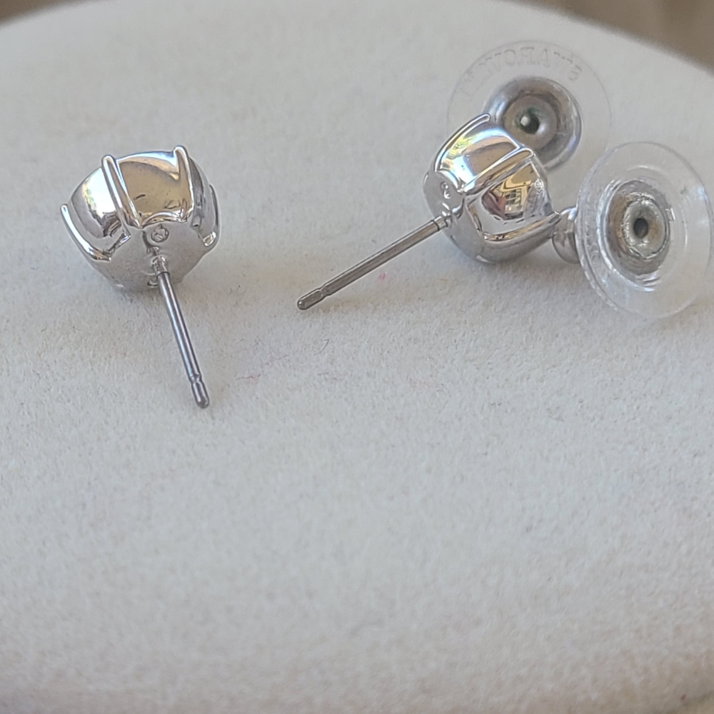 Swarovski Crystal Stud Earrings- Excellent Condition - Picture 7 of 7